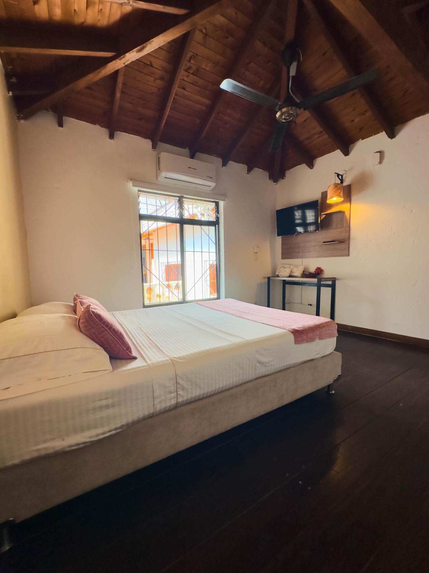 Encomendero Hotel -Centro Historico- Santa Fe de Antioquia Ngoại thất bức ảnh